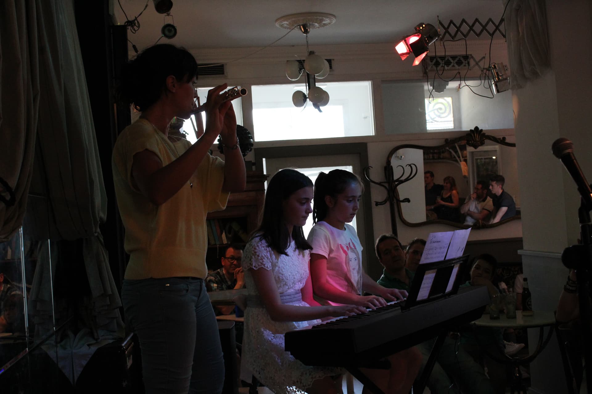 Yoglar-kids-classics-session-.JPG