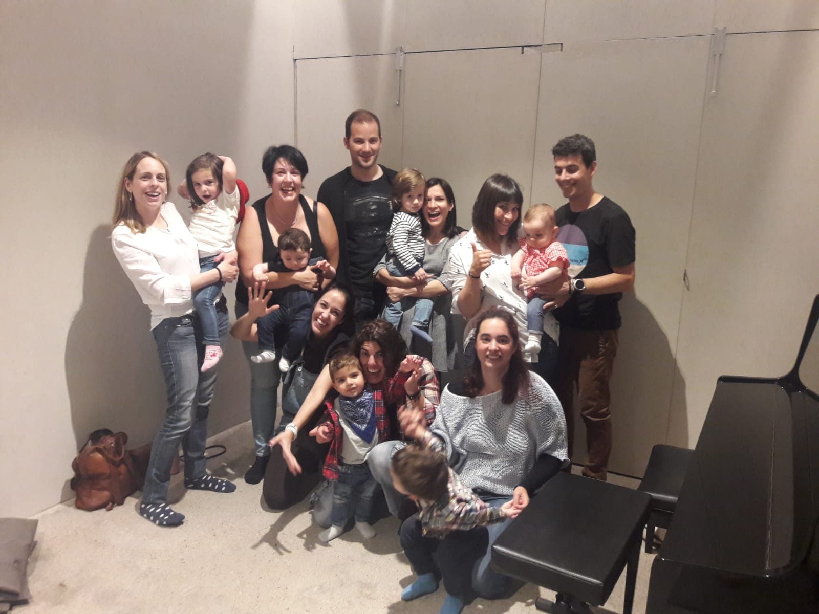 Fiesta-fin-de-curso-La-casa-de-la-música-6.jpg